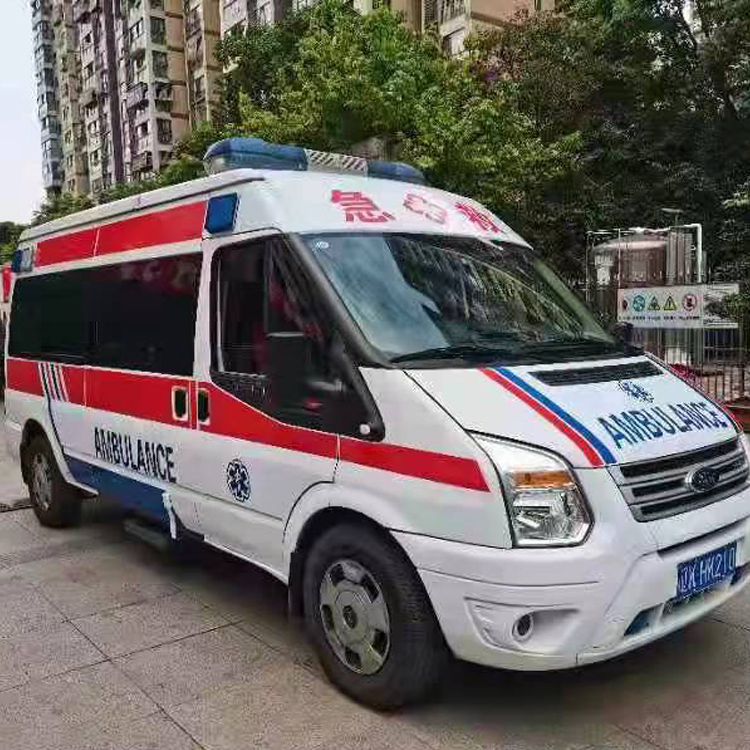 黄流镇长途救护车护送病人返乡